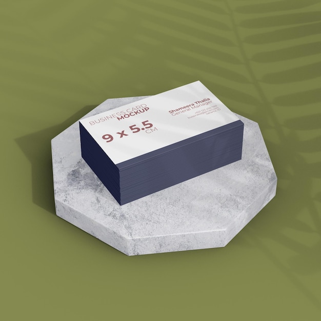 Mockup voor visitekaartjes op marmerblok