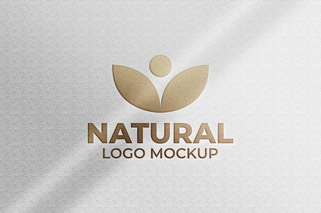 Mockup con logo dorato