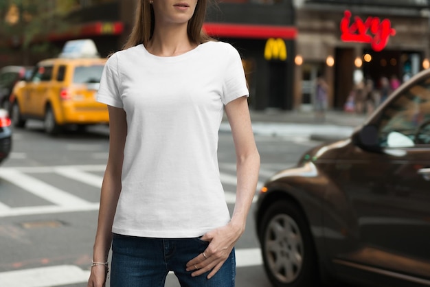 Model van een vrouwelijk T-shirt