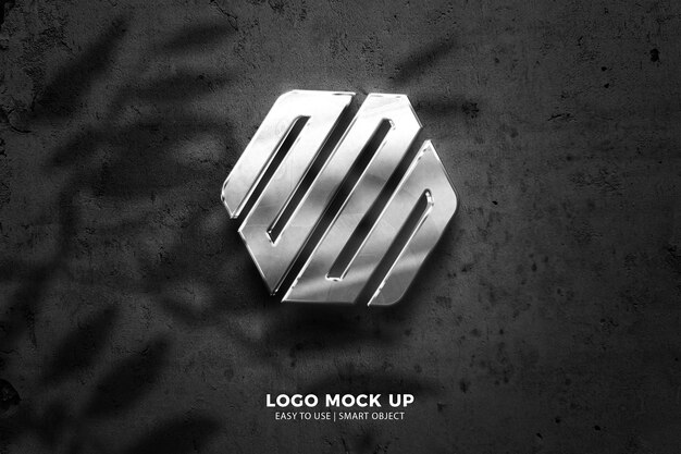 Mockup logo moderno vecchio argento metallico vintage con sfondo muro grunge