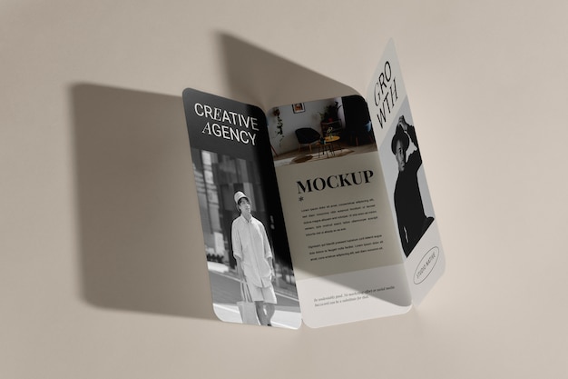PSD monochroom driebladige zakelijke brochuremodel met schaduw