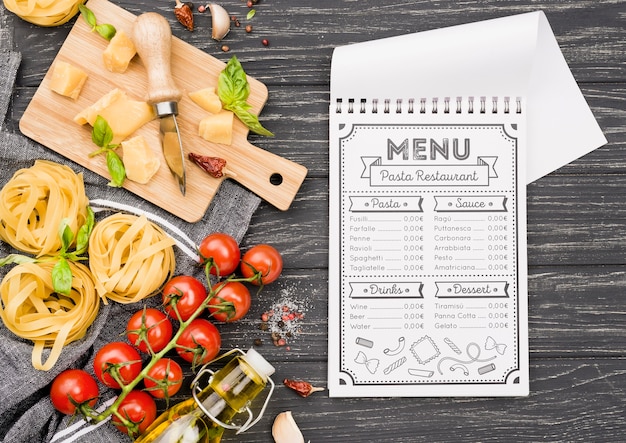 Notebook en italiaans eten assortiment