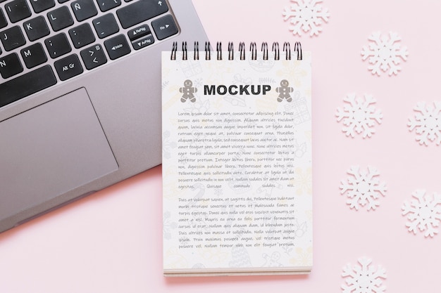 PSD notepad mockup with christmas concept