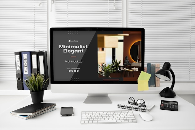 PSD コンピューターとオフィスデスクのモックアップ
