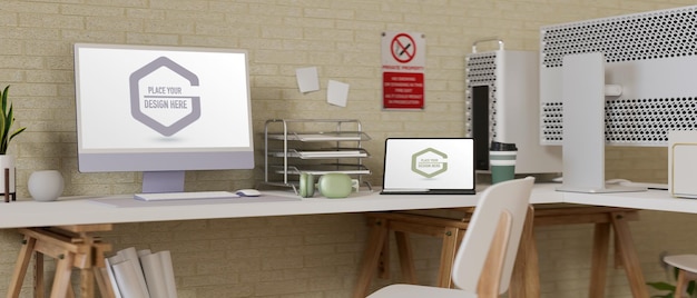 PSD scrivania da ufficio con mockup di computer e laptop