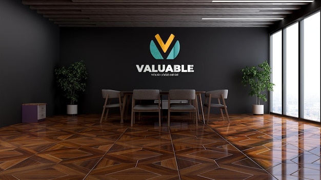 Sala riunioni dell'ufficio con tavolo lungo per mockup del logo aziendale