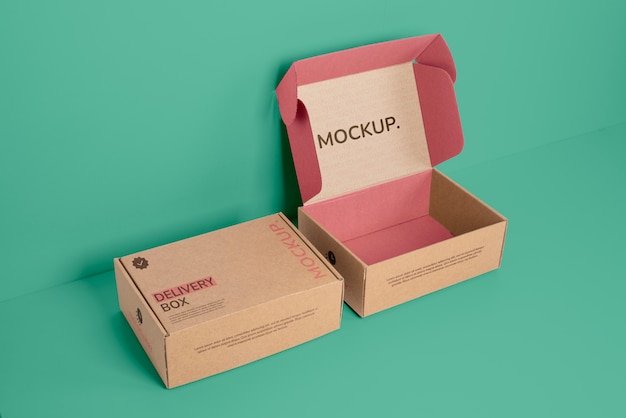 Open and closed mailing box mockup