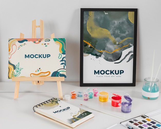 PSD mockup di set per artisti organizzato