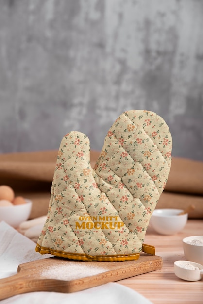 PSD oven mitt in kitchen mockup