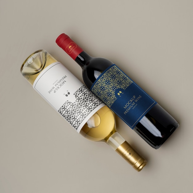 Mockup di progettazione del pacchetto per l'etichettatura del vino