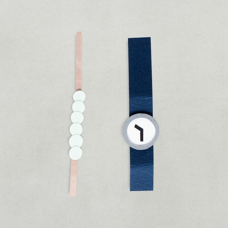 PSD paper craft design of watch icon