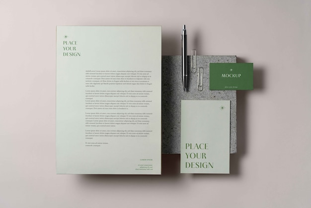 PSD mock-up di cancelleria in carta con materiale lapideo