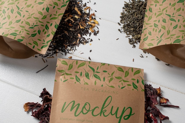 Mock-up di confezionamento del tè in carta