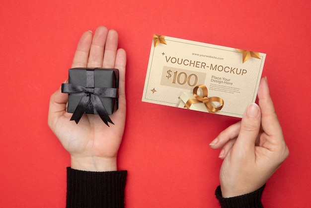 Papierwinkel voucher mock-up met decoraties
