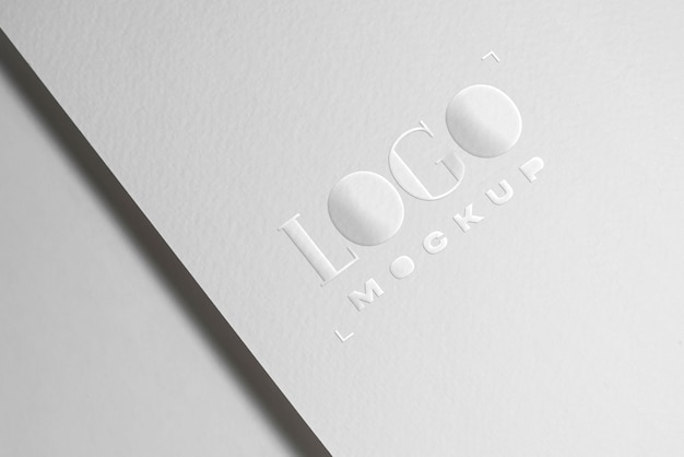 Perslogo op papieren mockup