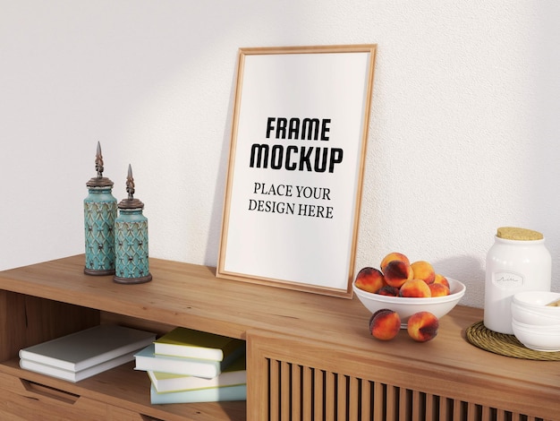 Photo frame mockup sulla scrivania in legno