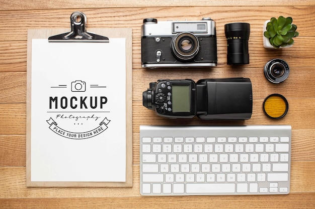 PSD photographer workshop with mock-up clipboard