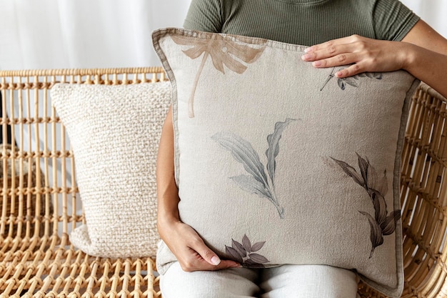 PSD pillow cushion cover mockup psd in floral pattern interior design