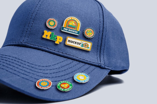 Pins mockup op beanie nat