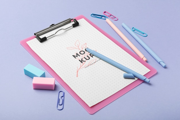 Plannermodel met kantoorbenodigdheden