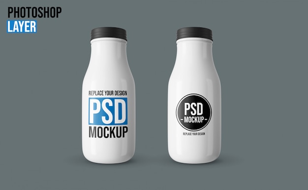 Mockup di bottiglie di plastica