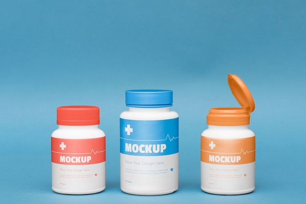 PSD design mock-up di flaconi di medicina in plastica