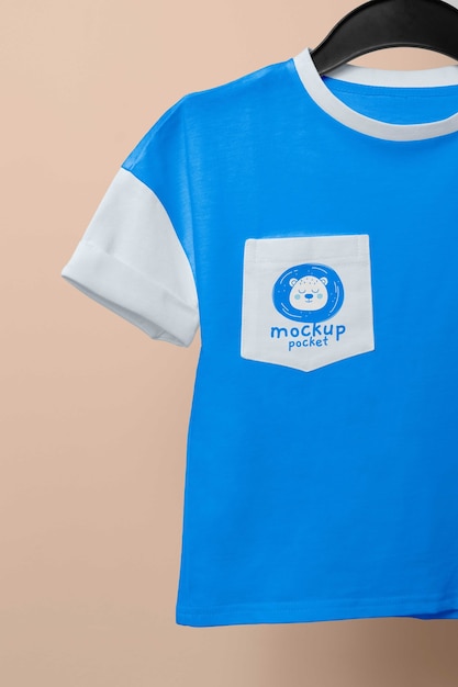 PSD pocket mockup on t-shirt with hanger