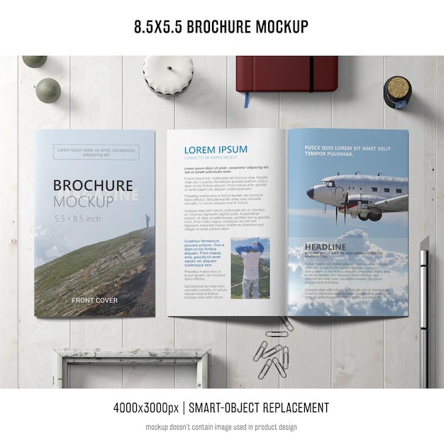  portrait brochure mockup