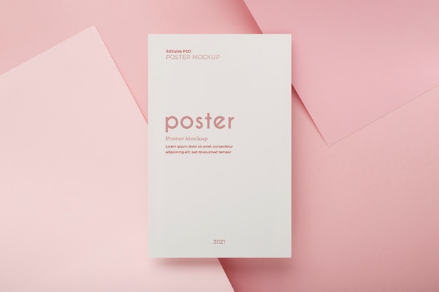 Modello di poster su sfondo di colori rosa