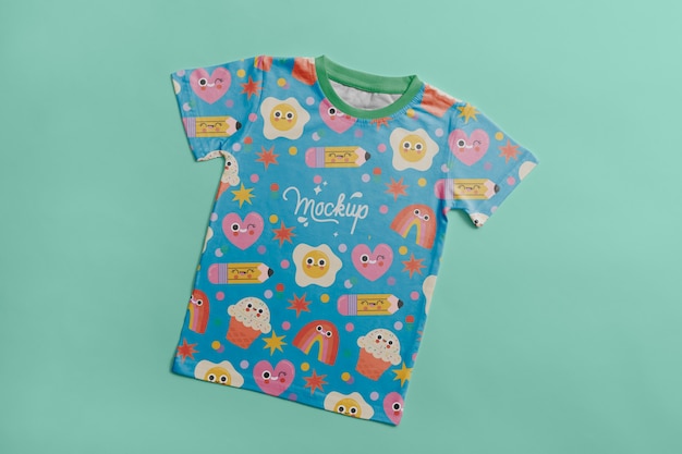 PSD mock-up di t-shirt per bambini stampata