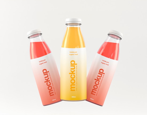 PSD projekt makiety przezroczystej szklanej butelki soku owocowego