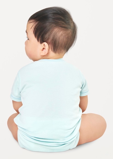 PSD Children's Clothing Mockup (아이들의 의류 모형)