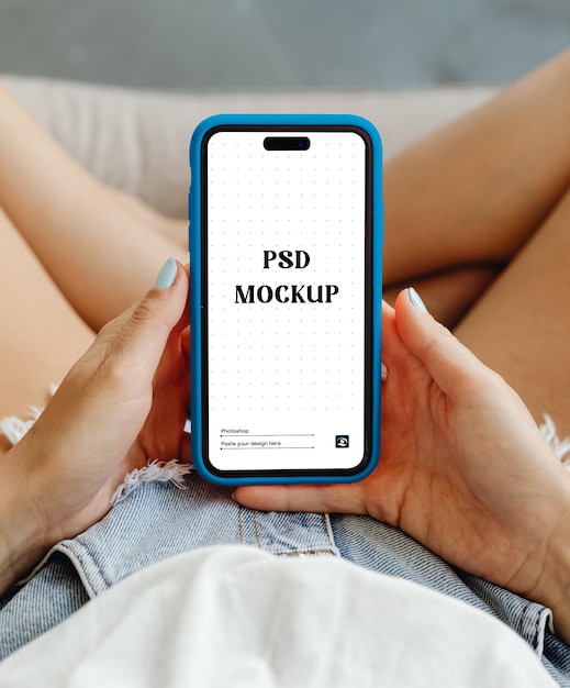 PSD Iphone 15 mockup