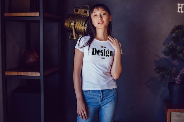 PSD psd tshirt kleurverandering met model mockup