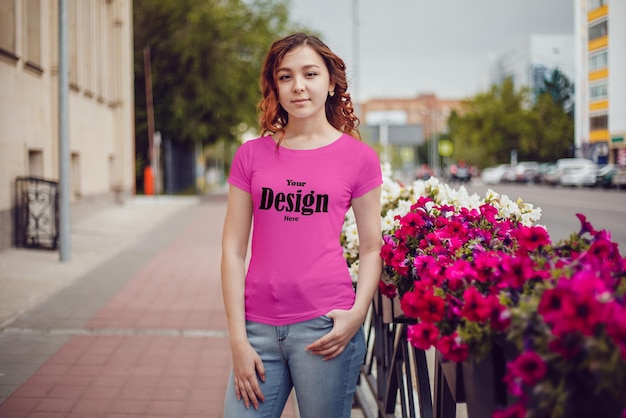 PSD psd tshirt mockup ragazza alla moda