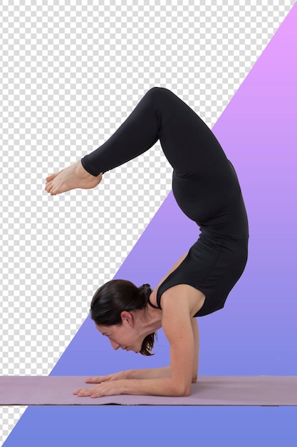 PSD van jonge vrouw die yoga beoefent doet de schorpioen pose in een fotostudio
