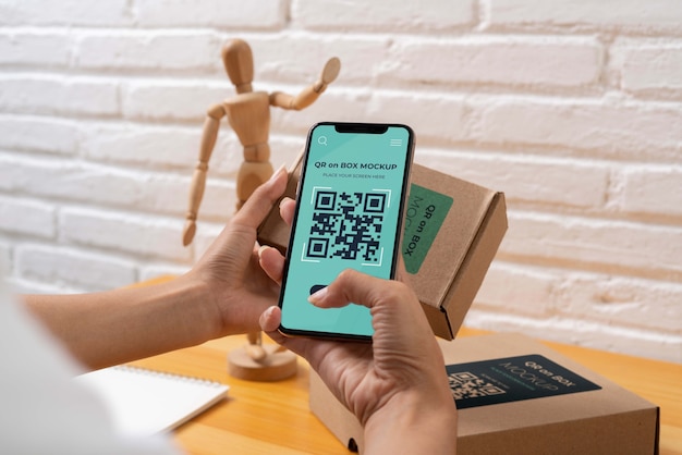 PSD codice qr sul design del mockup della scatola