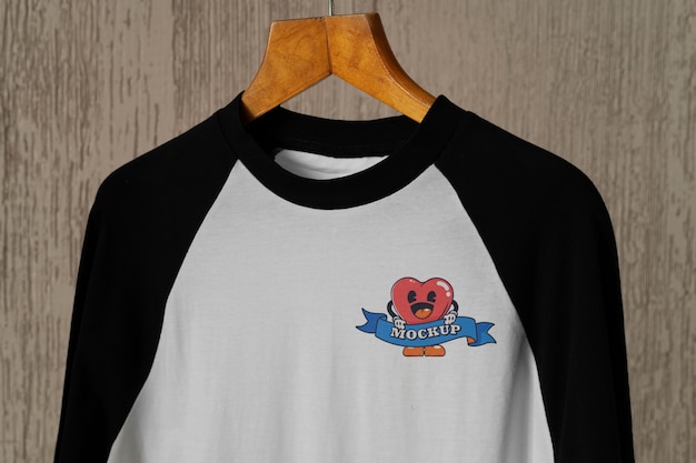 PSD raglan t-shirt mock-up ontwerp