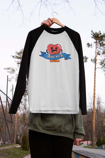 PSD raglan t-shirt mock-up ontwerp