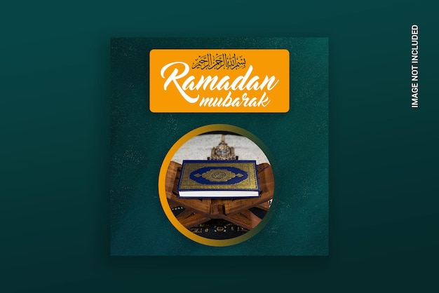 Modello di banner poster per social media ramadan kareem