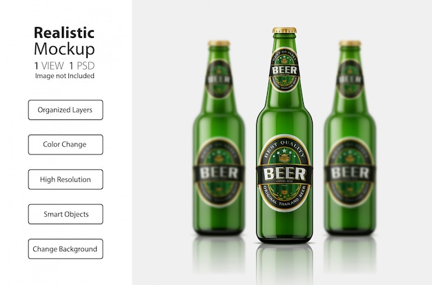 PSD mockup di bottiglie di birra vista frontale realistico