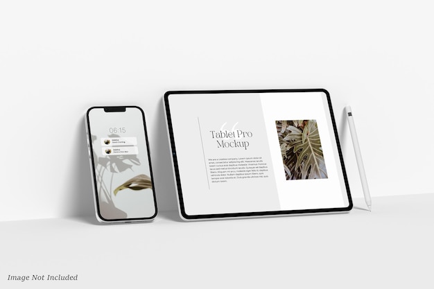PSD 現実的なタブレットと電話のモックアップ
