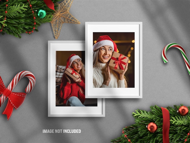 Realistisch en minimalistisch fotolijstmodel of moodboard voor prettige kerstdagen en gelukkig nieuwjaar met 3d-renderdecoratie