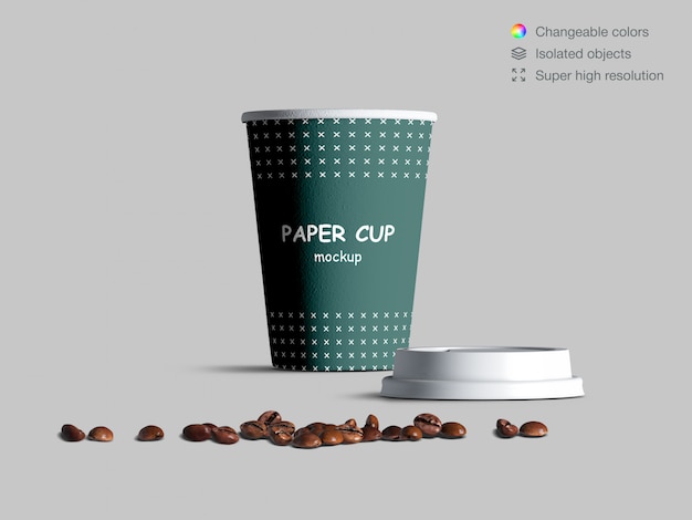 Realistische vooraanzicht papieren beker mockup met koffiebonen
