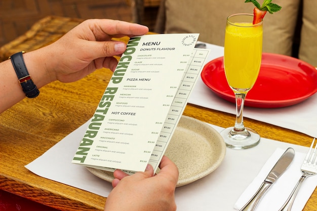 Restaurant brand mockup