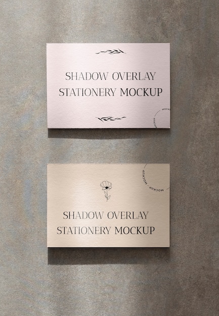 Mockup di cancelleria con sovrapposizione di ombre