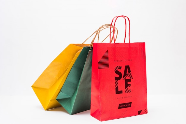 Shopping bag mockup in diversi colori