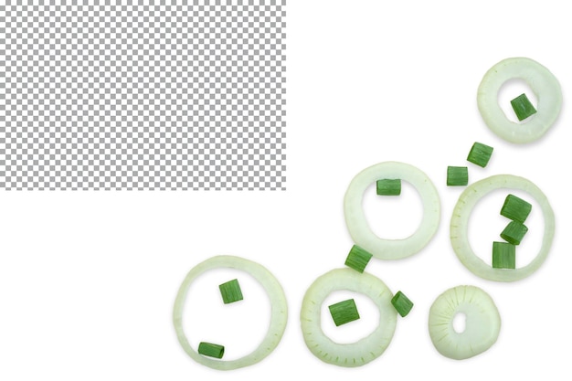 Anelli di cipolla affettati e cipolla verde tritata caoticamente sparsa isolata su sfondo trasparente