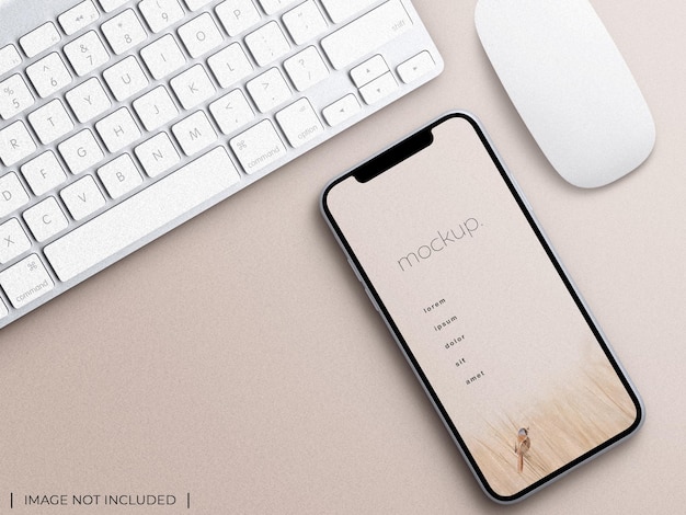 マウスとキーボードのプレゼンテーションのモックアップ上面図が分離されたスマートフォンデバイスアプリ画面