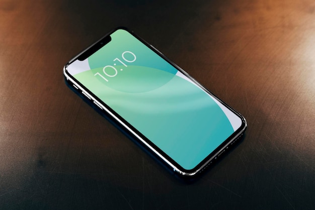スマートフォンのロックスクリーンモックアップ (PSD)